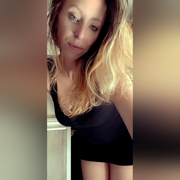 Meet your Posher, Heather - Picture 14 of 15